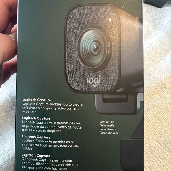 Logitech Streaming Webcam - Picture 3 of 3